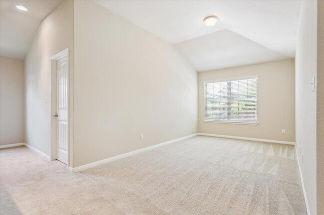 Building Photo - 1013 Fred Couples Ct