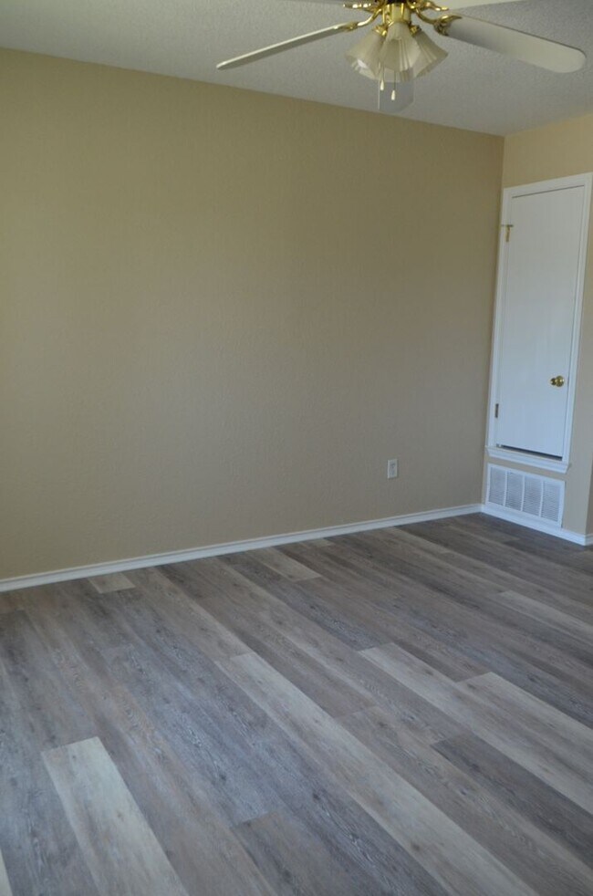 Building Photo - 4504 Mattie Dr
