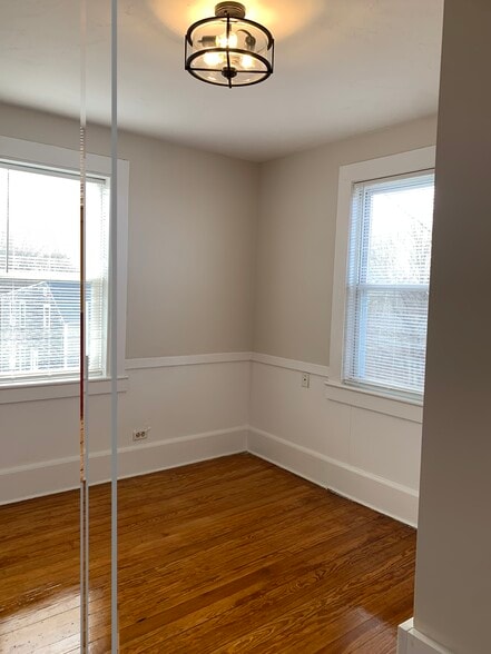 Building Photo - 5 Cordage St