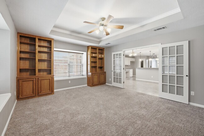 Building Photo - 905 Winged Foot Dr