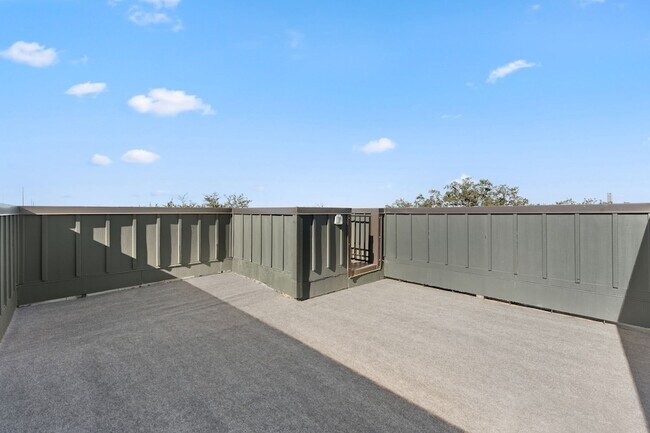 Building Photo - 3814 Wadford St