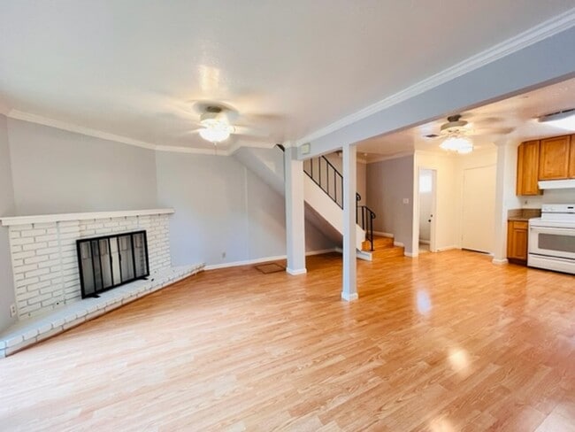 Building Photo - Charming 2BD/1.5BA, Two-Story Townhouse in West Side Danville, Near Downtown- Available NOW!