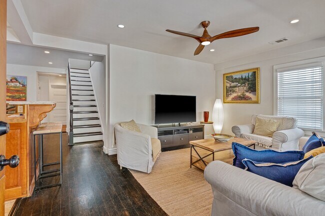 Building Photo - 38 19th Ave