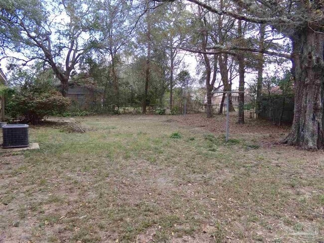 Building Photo - 4201 Wycliff Dr