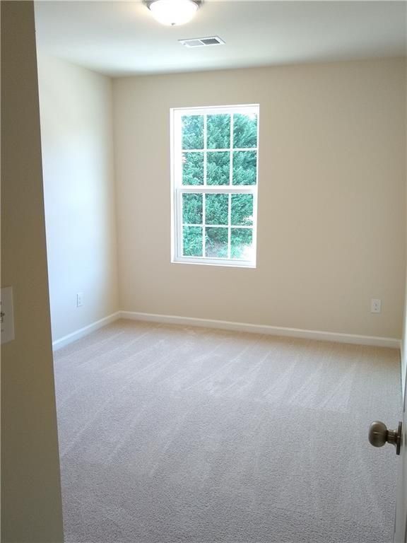 Building Photo - 2144 Belmont Cir NE