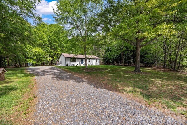 Building Photo - 17700 McKee Rd