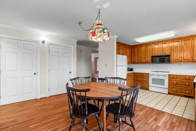 Building Photo - 12313 Jacksonville-Cato Rd