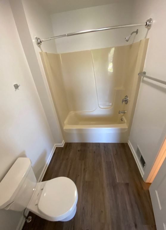 Building Photo - 204 Betsinger Rd