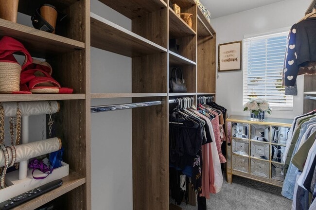 Building Photo - 1221 Courtland Cir