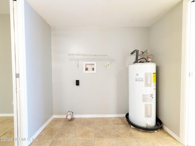 Building Photo - 572 Staffordshire Dr