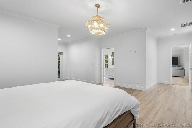 Building Photo - 5555 N Ocean Blvd