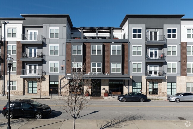 Building Photo - Walcott Jeffersonville