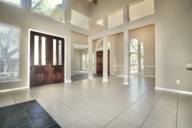 Building Photo - 4415 Crimson Ct