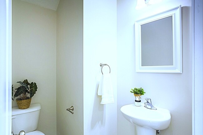 Building Photo - 1430 Evergreen Trl