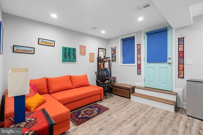 Building Photo - 1275 Oates St NE