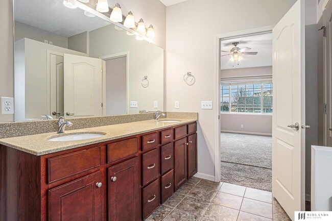 Building Photo - 1504 Old Gaelic St