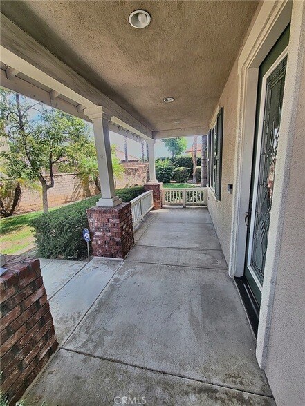Building Photo - 6373 Day Lily Ct