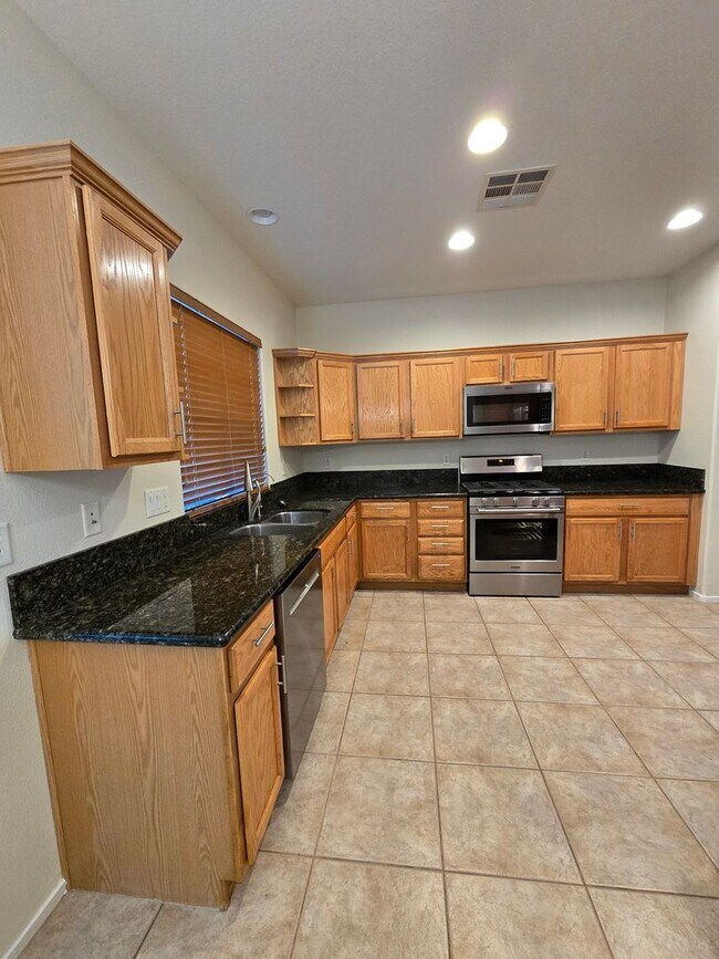 Building Photo - A Fabulous Single Story Home In Summerlin