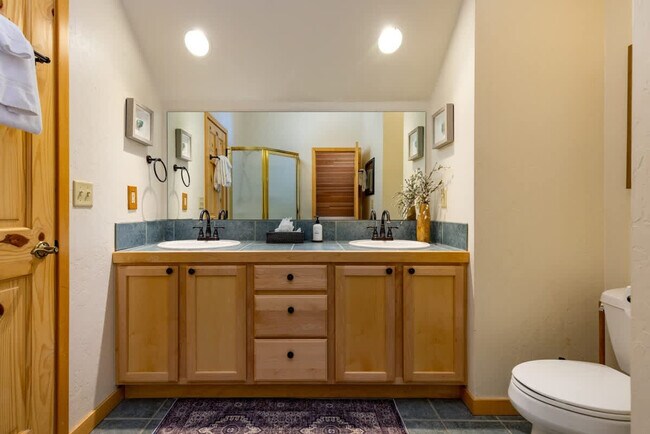 Building Photo - 237 Hamilton Ln