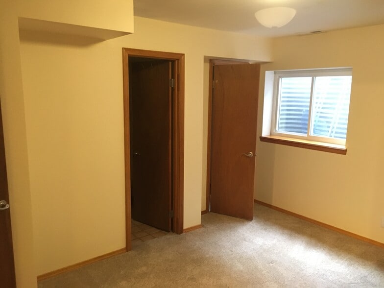 Building Photo - 4935 Granby Cir