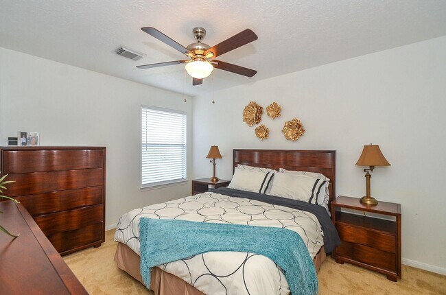 Building Photo - 12306 S Shadow Cove Dr