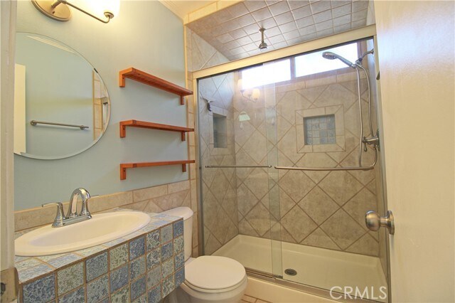 Building Photo - 711 Hacienda Dr