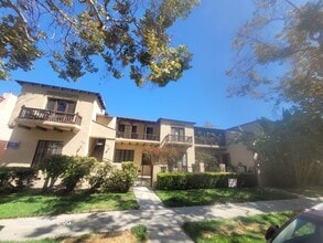Building Photo - 4168 Garthwaite Ave