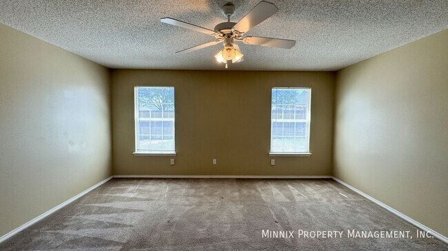 Building Photo - 7514 Paris Ave