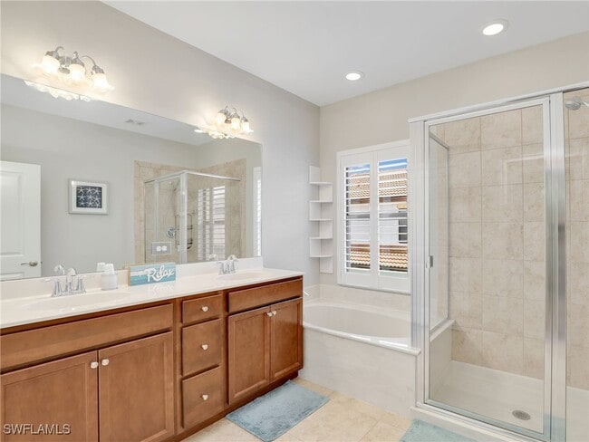 Building Photo - 15851 Portofino Springs Blvd