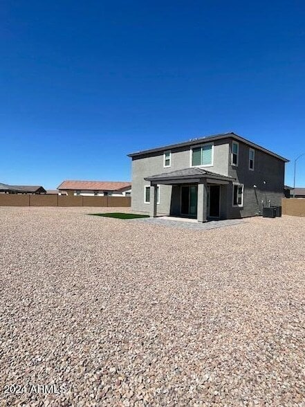 Building Photo - 2085 E Wetleaf Pl