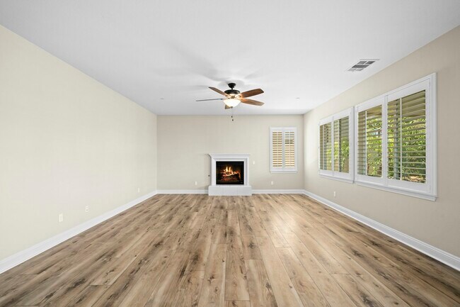 Building Photo - 44313 Marcelina Ct
