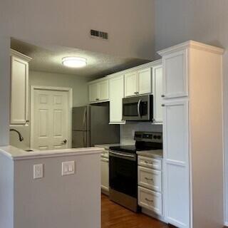 Building Photo - 135 Dale Hollow Dr