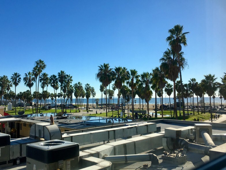 Boardwalk Flats Ocean Front Studios 1305 Ocean Front Walk Venice CA