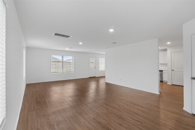 Building Photo - 3034 Twisted Myrtle Dr