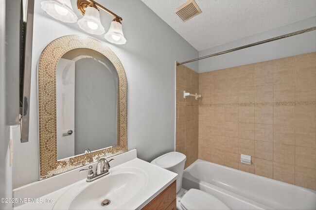 Building Photo - 10711 Whispering Woods Pl