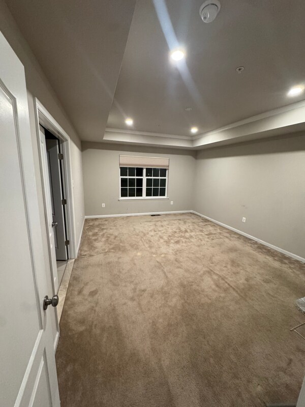 Building Photo - 9102 Vlg Spgs Dr