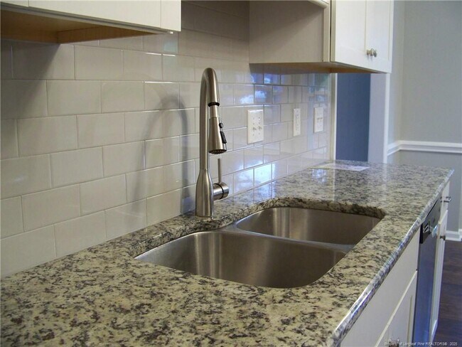 Building Photo - 6308 Dorset Ave