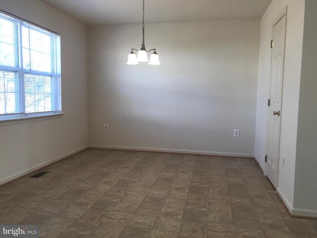 Building Photo - 201 Merrill Ct