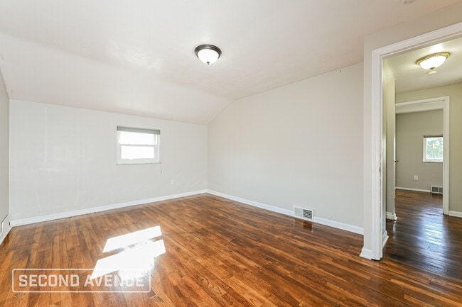 Building Photo - 320 Marbury Dr