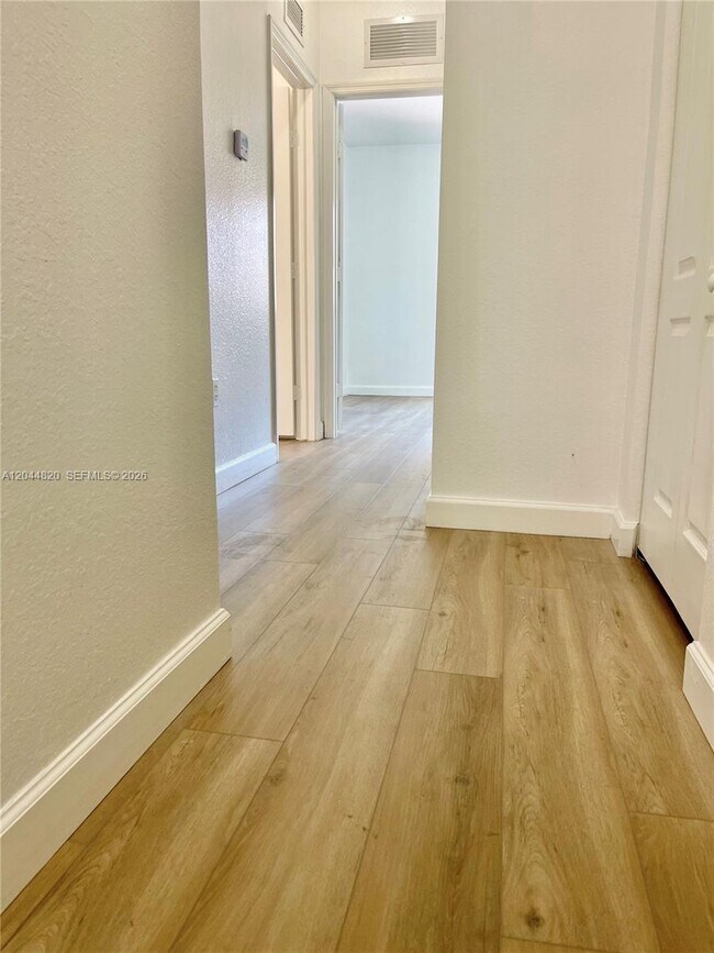Building Photo - 21477 SW 85th Psge