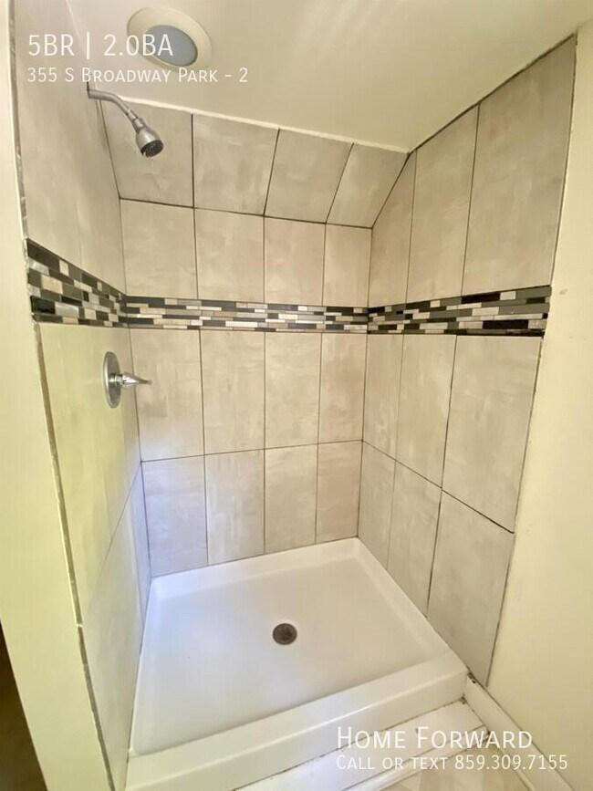 Building Photo - 355 S Broadway Park