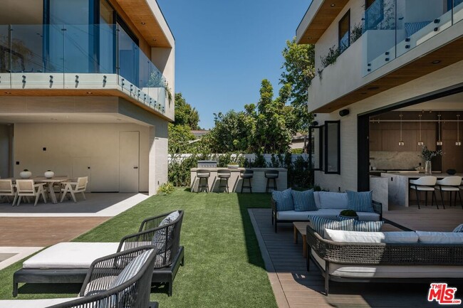 Building Photo - 13229 Hesby St