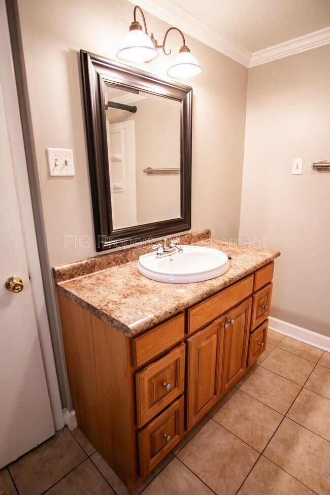 Building Photo - 7205 Canmore Ln NW