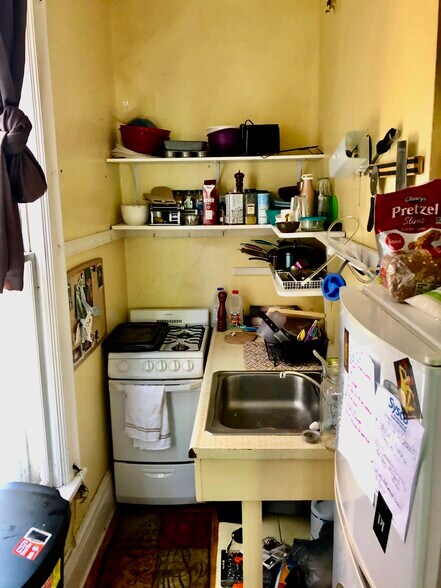 Building Photo - 419 State St