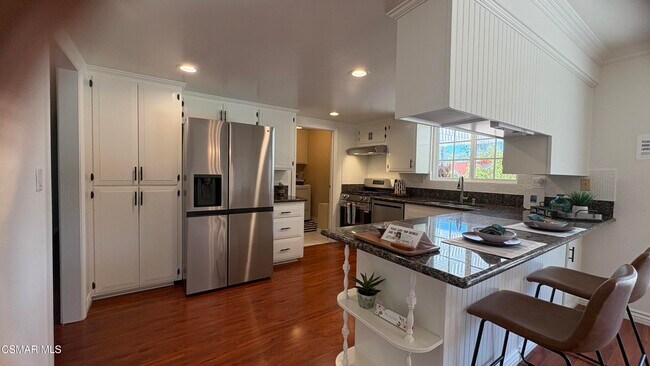 Building Photo - 3340 Tuxford Pl