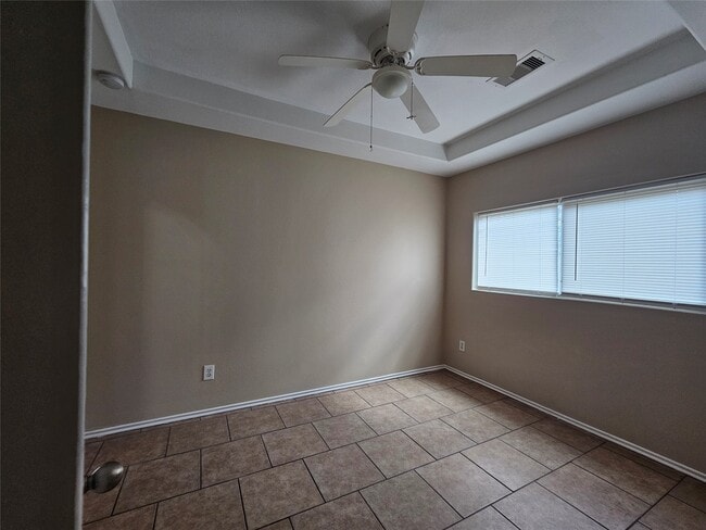 Building Photo - 500 Birch Cluster Ct