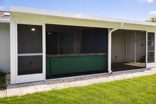 Building Photo - 13430 Pine Needle Ln