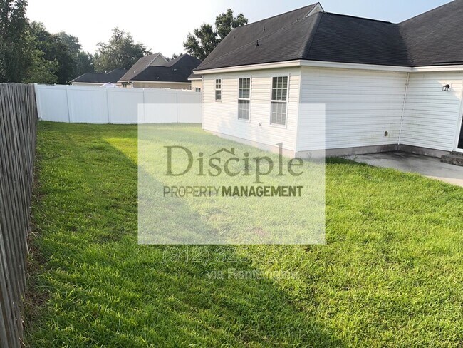 Building Photo - 202 Scarlett Ln