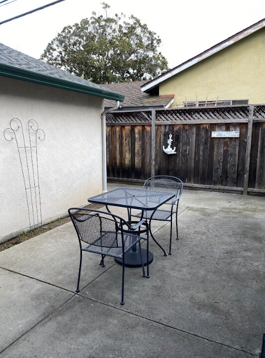 Building Photo - 5383 Woodstock Way