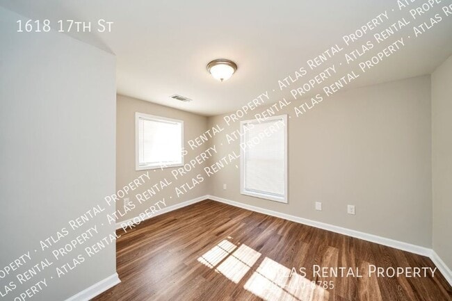 Building Photo - 1618 17th St